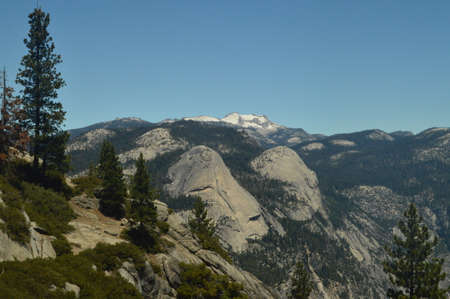 Wonderful Views Of The Half Dome From The Highest Part Of One Of The Mountains Of Yosemite National Park. Nature Travel Holidays. June 29, 2017. Yosemite National Park. Mariposa California. USA. EEUUの写真素材