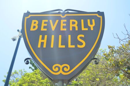Entrance Signs To The Beverly Hills Neighborhood. July 7, 2017. Beberly Hills Los Angeles California. USA. EEUUのeditorial素材