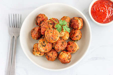 Chicken Meatballs, Top View Fried Meatballs, Asian Food, Chicken Appetizer Photoの写真素材
