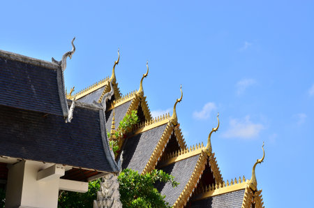 Gable apex