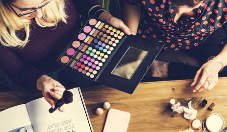Womanism costomics beauty accessories product