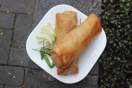 Spring rolls are a typical Semarang food consisting of a mixture of bamboo shoots, eggs, vegetables...
