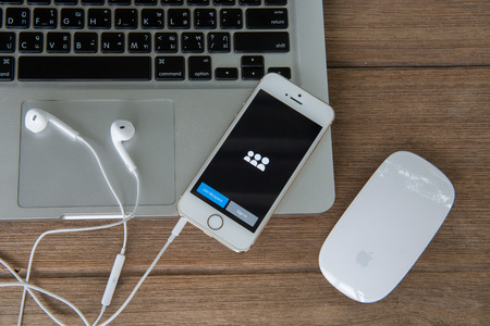 CHIANGMAI, THAILAND - June  22, 2015:Apple iphone 5s displaying Myspace application.のeditorial素材