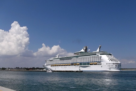 cruise ship のeditorial素材