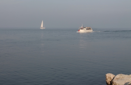 fishing boat returning from fishingの写真素材