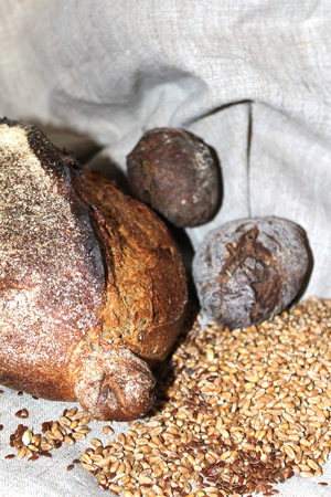 Rye bread is a type of bread made with various proportions of flour from rye grain. It can be light or dark in color, depending on the type of flour used and the addition of coloring agents, and is typically denser than bread made from wheat flour.の写真素材