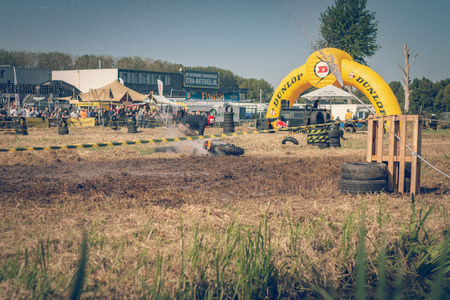 ROTTERDAM, NETHERLANDS - SEPTEMBER 2 2018: Motorcyclists having fun at Dutch dirt track motorcycle event "Rotterdam Dirt Ride"のeditorial素材