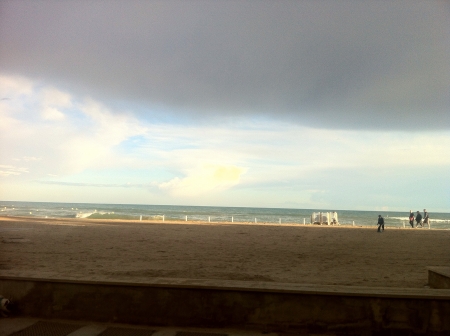 Few minutes before thunderstorm in calafellの素材