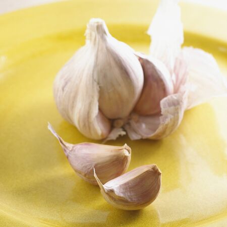 Garlic Cloves and Bulbの写真素材