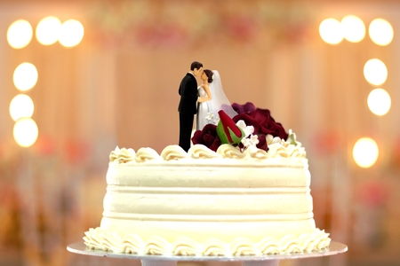 wedding cake bride and groom topperの写真素材