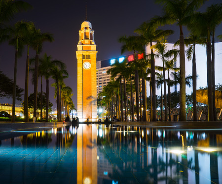 Alley with clock in the evening Hong Kongのeditorial素材