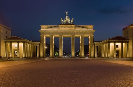 Night image of Brandenburger gate, one of the symbols of Berlin.の写真素材