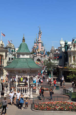 Paris,France,July 11th 2010: Image of the main street  and buildings in Disneyland Paris.In the distance you can see the Princess's castle.のeditorial素材