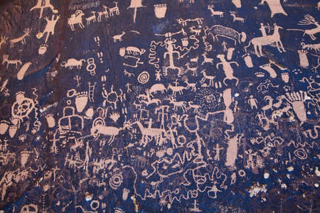 Petroglyphs at Newspaper Rock in Utah.の写真素材