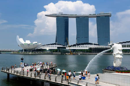 The view spot on the new Marina Bay Sands Hotel, new image the Singaporeのeditorial素材