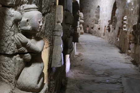 yanmar  Burma , Mrauk U temples  Dukkanthein Paya - built by King Minphalaung in 1571 in particulary troubled times, Dukkantheinのeditorial素材
