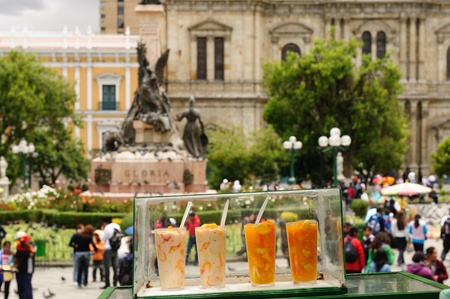 La Paz - the governmental capital of Bolivia  Cityscape - Plaza Pedro De Murillo, main squer in town - fresh fruitful coctails selling on the squerのeditorial素材