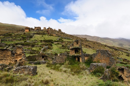 Piruro ruins near Tantamayo  Tantamayo was capital of the preColumbian Yarowilca culture, one of the olest know in Peru  Buildings were constructed with up to 6 floors connected via spiral staircasesのeditorial素材