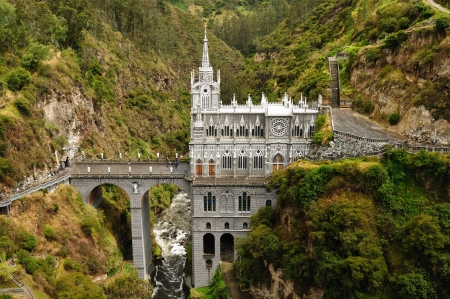 Colombia, church of Las Lajas  built between 1916 and 1948 is a popular destination for religious believers from all part of Latin America, topographically the most beautiful in the worldのeditorial素材