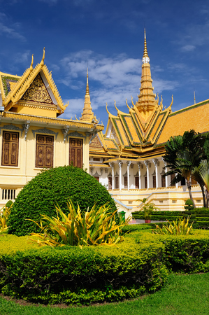 The Royal Palace in Phnom Penh, Cambodia, is a complex of buildings which serves as the royal residence of the king of Cambodiaのeditorial素材