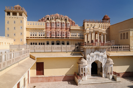 Beautifoul Hawa Mahal Palace in Jaipur city in India. Rajasthanのeditorial素材