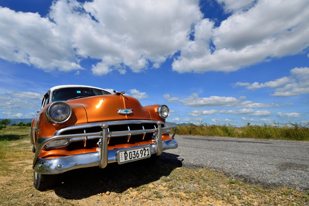 ANCON BEACH, CUBA - 09 NOVEMBER 2016: Classical old car on the route leading to Cuban beachesのeditorial素材