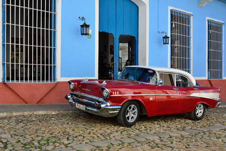 CUBA - 08 NOVEMBER 2016: Classical old chevrolet on Cuban street in Trinidadのeditorial素材