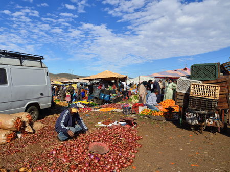 AZILAL, MOROCCO - 01 DECEMBER 2015: Provincial market in the central part of Morocco in the Azilal small townのeditorial素材
