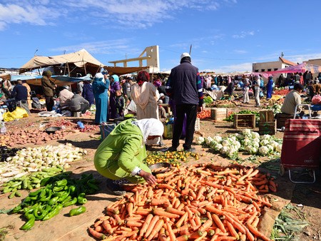 AZILAL, MOROCCO - 01 DECEMBER 2015: Provincial market in the central part of Morocco in the Azilal small townのeditorial素材