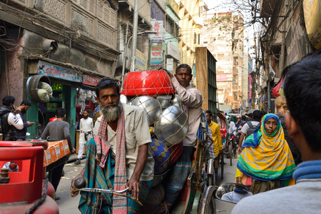 DHAKA, BENGAL BANGLADESH - 24 JANUARY 2019: Rickshaw driver on crowded streets of Dhaka in the Bangladeshのeditorial素材