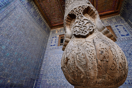 TOSH-HOVLI, KHIVA, UZBEKISTAN - 02 MAY 2019: Most sumptuous interior decoration of the Tosh-Hovli palace in Khiva in the Silk Roadのeditorial素材