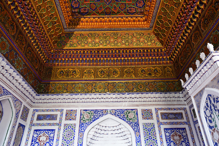 KOKAND, FERGANA VALLEY, UZBEKISTAN - 04 APRIL 2019: Nice decorated interior the Khudayar Khan Palace, the most popular landmarks of Fergana Valley, Kokand, Uzbekistan, Silk Routeのeditorial素材
