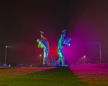 Port Glasgow, Scotland, UK, February 17th 2024, Shipbuilding sculpture art erected honouring Inverclyde Shipbuilding historyのeditorial素材