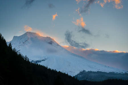 Clouds around Mt. hood lit by sunrise, Oregonの写真素材