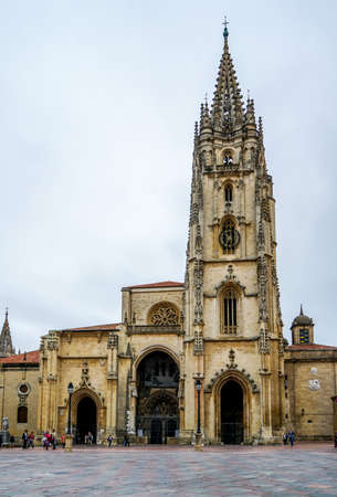 The Cathedral of San Salvador in Oviedo Spain has several architectural styles including Romanesque, Gothic and Renaissance, groundbreaking was in 781 AD with additions in 1388 and 1528.のeditorial素材