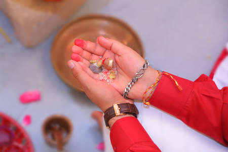 indian wedding fill story with bridal and groom start to end with fashion  tasty food, jewellery  decoration  saptapadi samayu javtal ganesh Puja beautiful background all wedding rituals sindurの写真素材