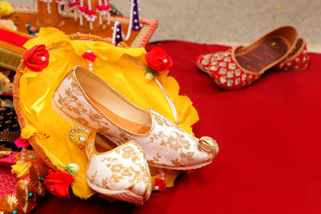 indian wedding fill story with bridal and groom start to end with fashion  tasty food, jewellery  decoration  saptapadi samayu javtal ganesh Puja beautiful background all wedding rituals sindurの写真素材