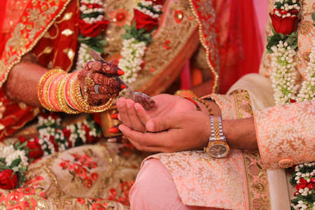 indian wedding fill story with bridal and groom start to end with fashion  tasty food, jewellery  decoration  saptapadi samayu javtal ganesh Puja beautiful background all wedding rituals sindurの写真素材