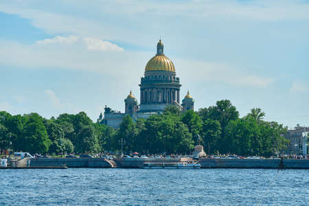 Saint-Petersburg, Russia - Jun 07, 2021: Bolshaya Neva Embankment. St. Isaacs Cathedral.のeditorial素材