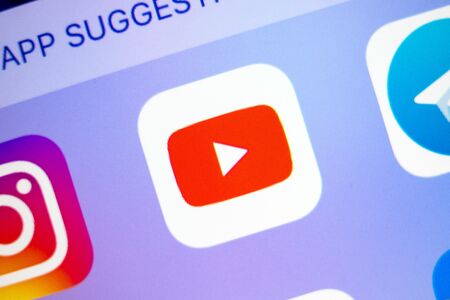 MOSCOW, RUSSIA - JANUARY 11, 2018: Youtube application icon on lcd screen close up.のeditorial素材