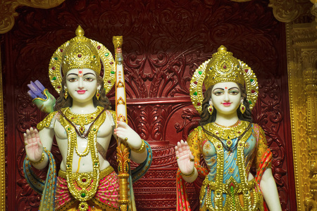Shree lakhashminarayan statue, BAPS Swaminarayan mandir, Katrajの写真素材