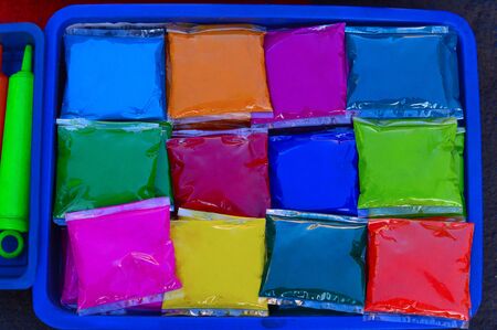 Powder color packets for sale in Puneの写真素材