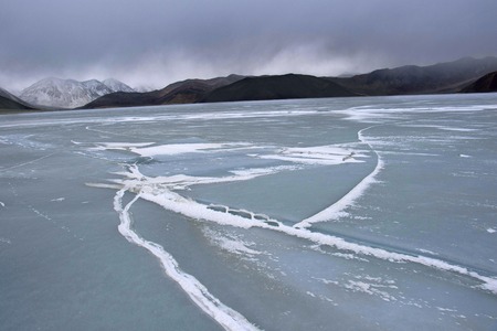 Frozen Pangong lake, Ladakh, Jammu and Kashmir Indiaの写真素材