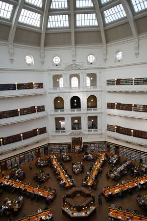VICTORIA, MELBOURNE, AUSTRALIA April 2019, People at State Libraryのeditorial素材