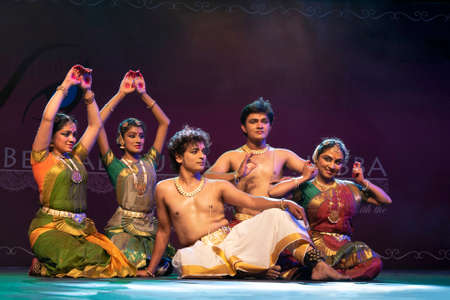 23rd October 2015, INDIA, KARNATAKA, BANGALORE.  Dancer on stage for Performance at Dushera Festival at Phoenix Mallのeditorial素材