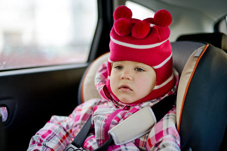 baby girl in car seat in winter time
の写真素材