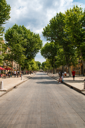 Aix-en-Provence, France - May 26, 2017: Street Cours Mirabeau is 440 meters long and 42 meters wide with lot of streets and fontains the most popular place in the townのeditorial素材