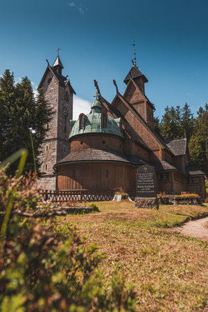 Wang Church is a historic church located in the town of Karpacz, Poland. It is one of the most popular tourist attractions in the area and is known for its unique Scandinavian architecture.の写真素材