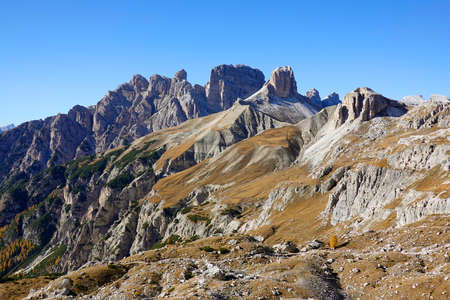 Mountain peak of Monte Paterno or Paternkofel (2744 m.), natural park of Tre Cime di Lavaredo or Drei Zinnen, Dolomites, Veneto, Trentino-Alto Adige, Itの写真素材