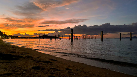 Sunset at the beach at Bophut Beach, Koh Samui, Thailandの写真素材